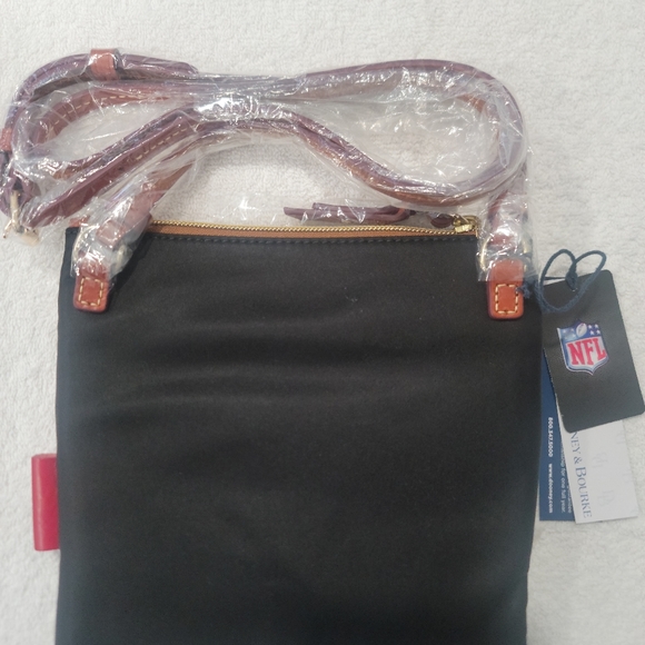 Dooney & Bourke Crossbody Sport - Picture 2 of 6